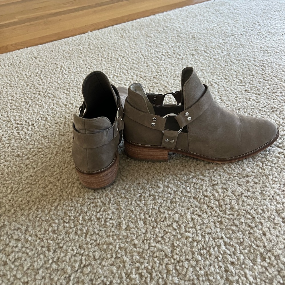 BP Gray Brown suede boots